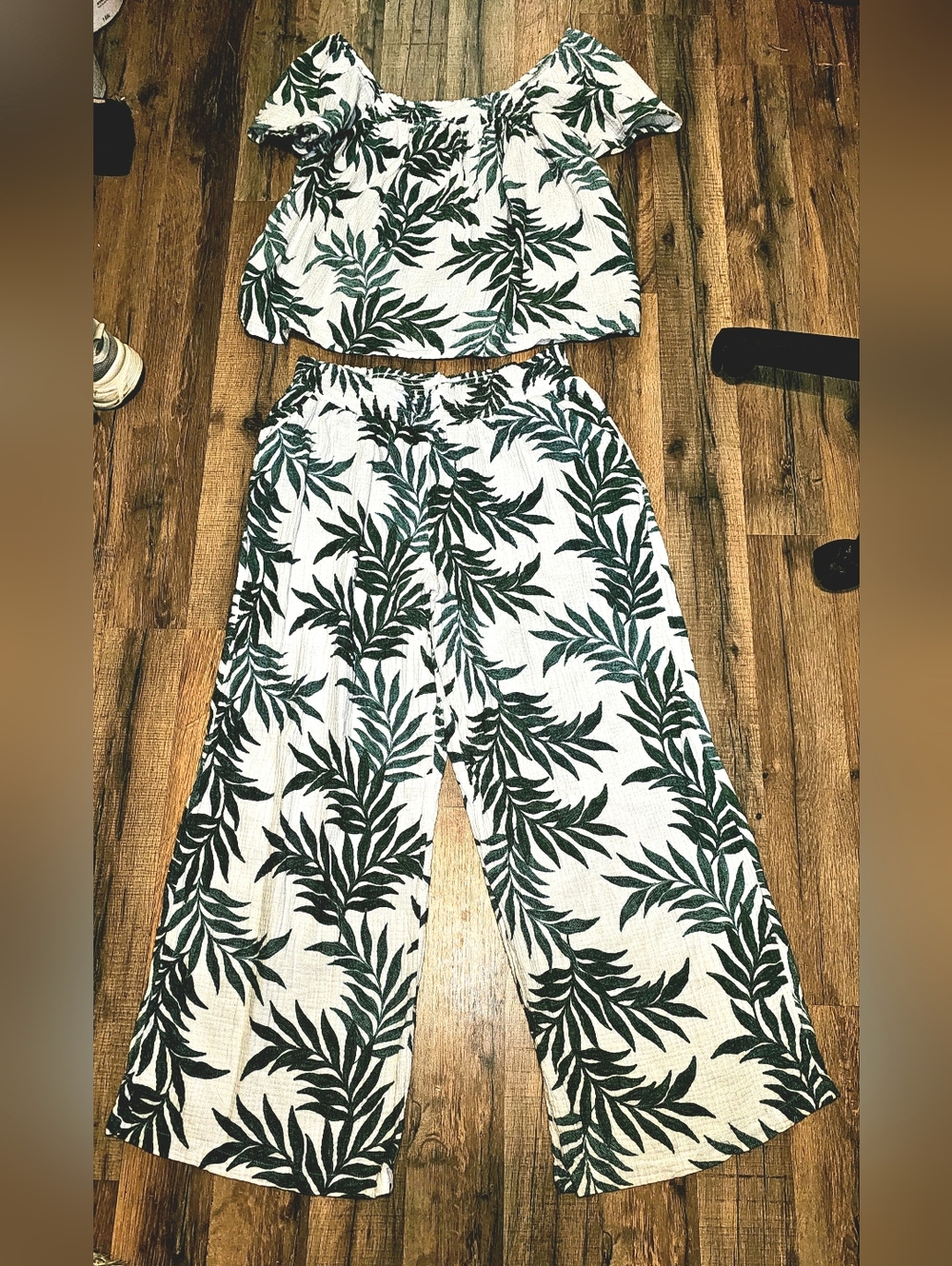 Joyspun Palm Leaf Set Of Pants And Top Tropical Pattern Size Medium 8/10